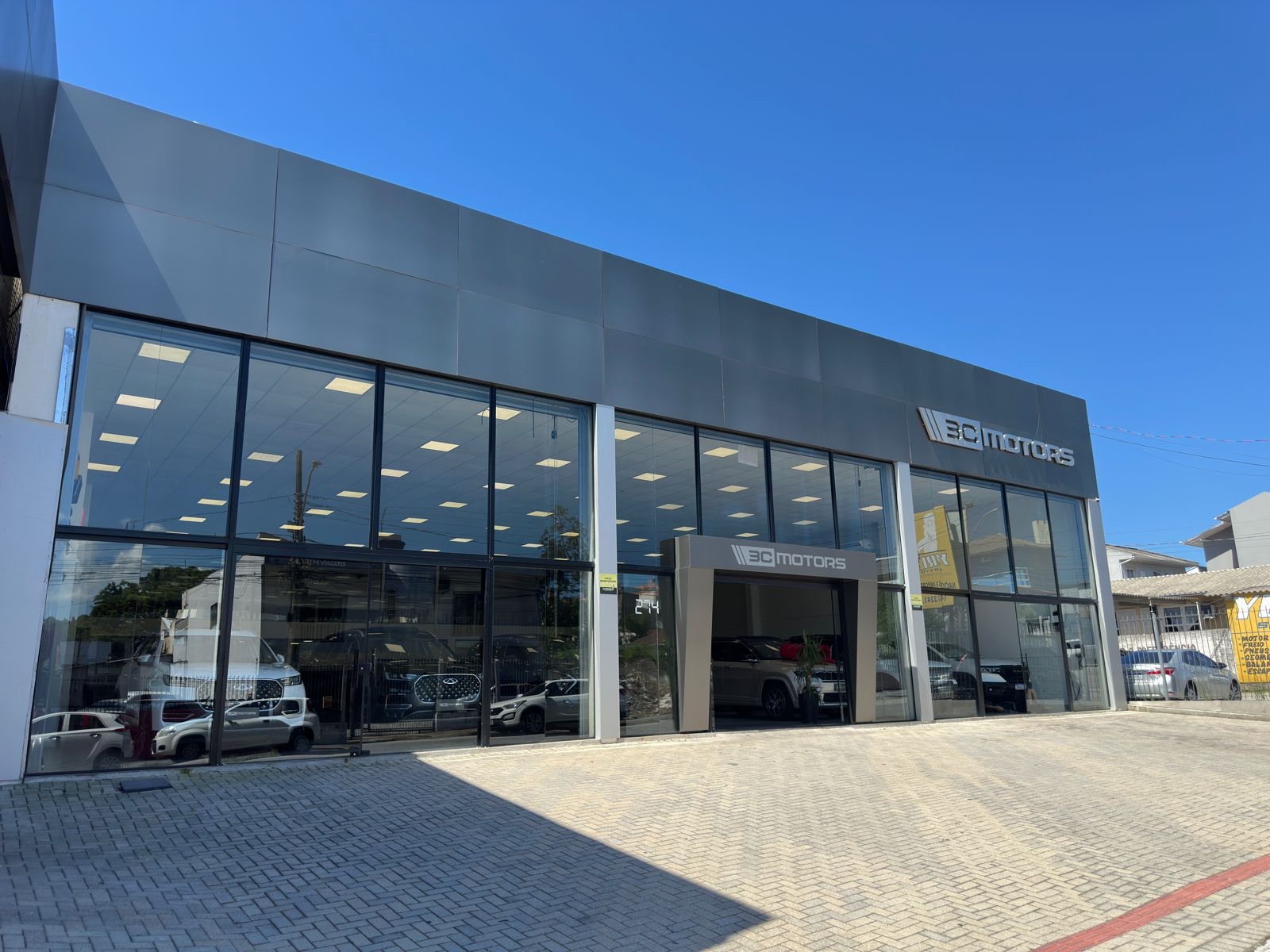 Fachada da 3C Motors em Florianópolis